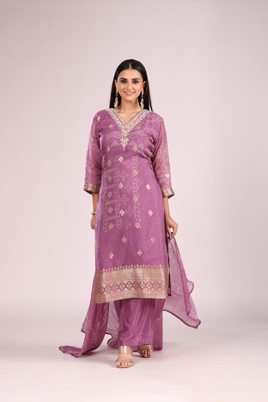 Mauve Organza Kurti Set with Pant & Dupatta โ Printed, Hand Embroidery, 3 Pc