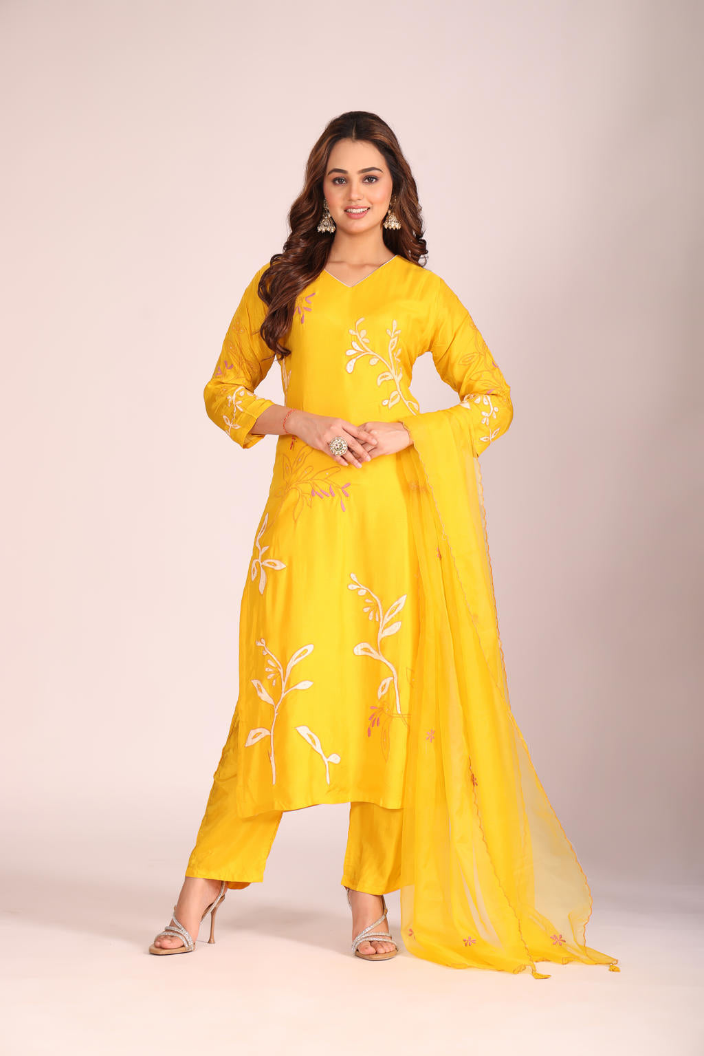 3 Pc Kurti Pant Dupatta Set โ Organza Ethnic Wear