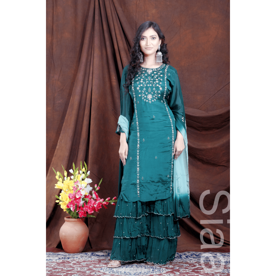 PF7181 Bottle Green Kurtis Chinnon Ethnic Clothing Festive Collection Hand Embroidery Kurta Sets Shararas Tie-Dye Trending Collection