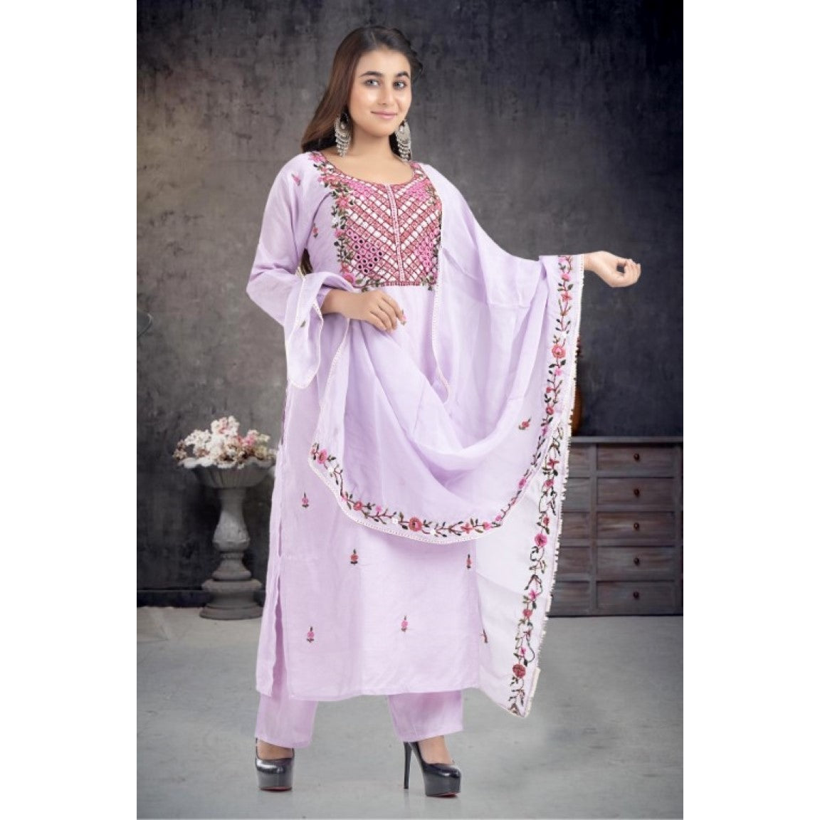 PF7341 Kurtis Ethnic Clothing Hand Embroidery Kurta Sets Silk