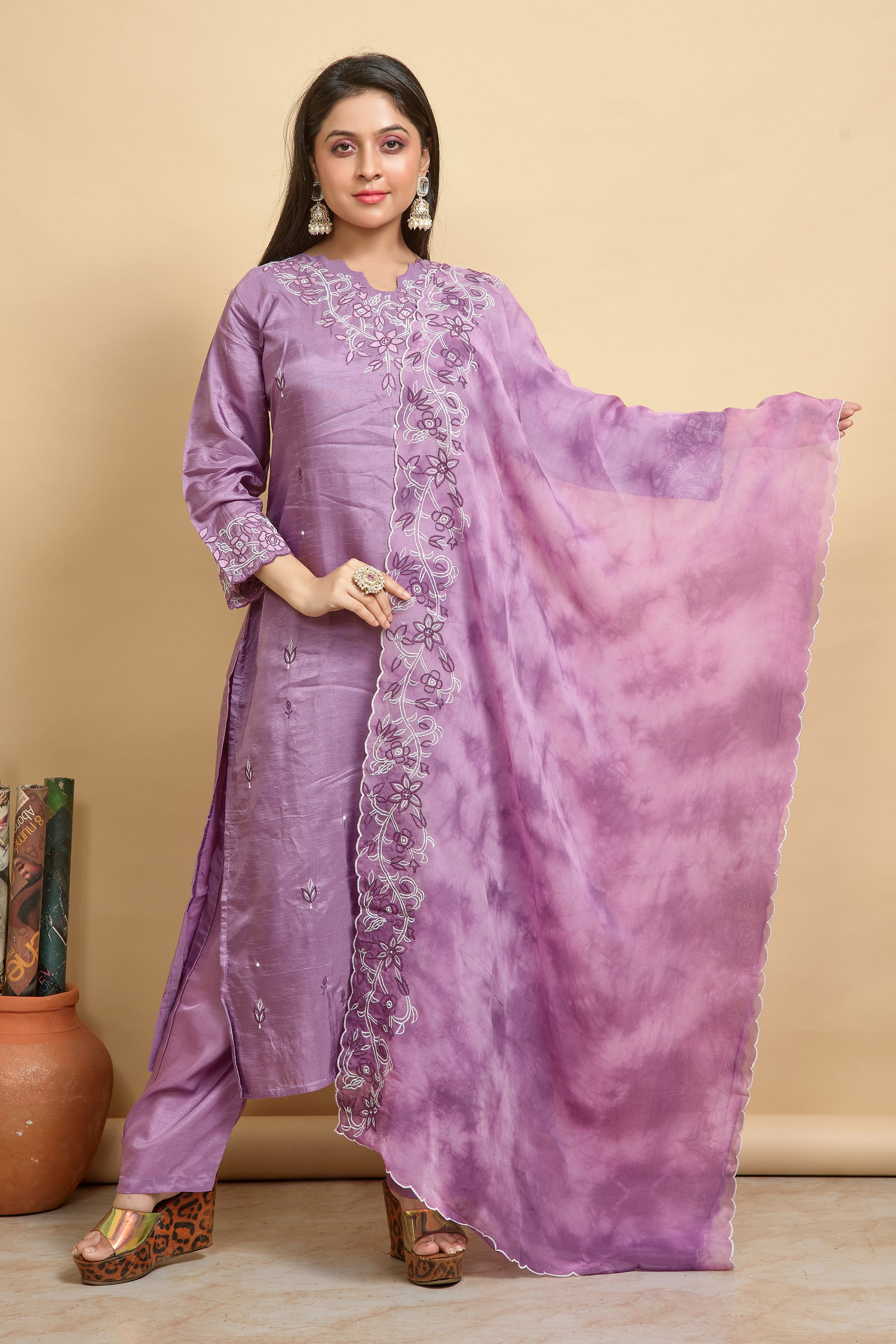 PF7524 Mauve Kurtis Ethnic Clothing Hand Embroidery Kurta Sets Silk Tie-Dye