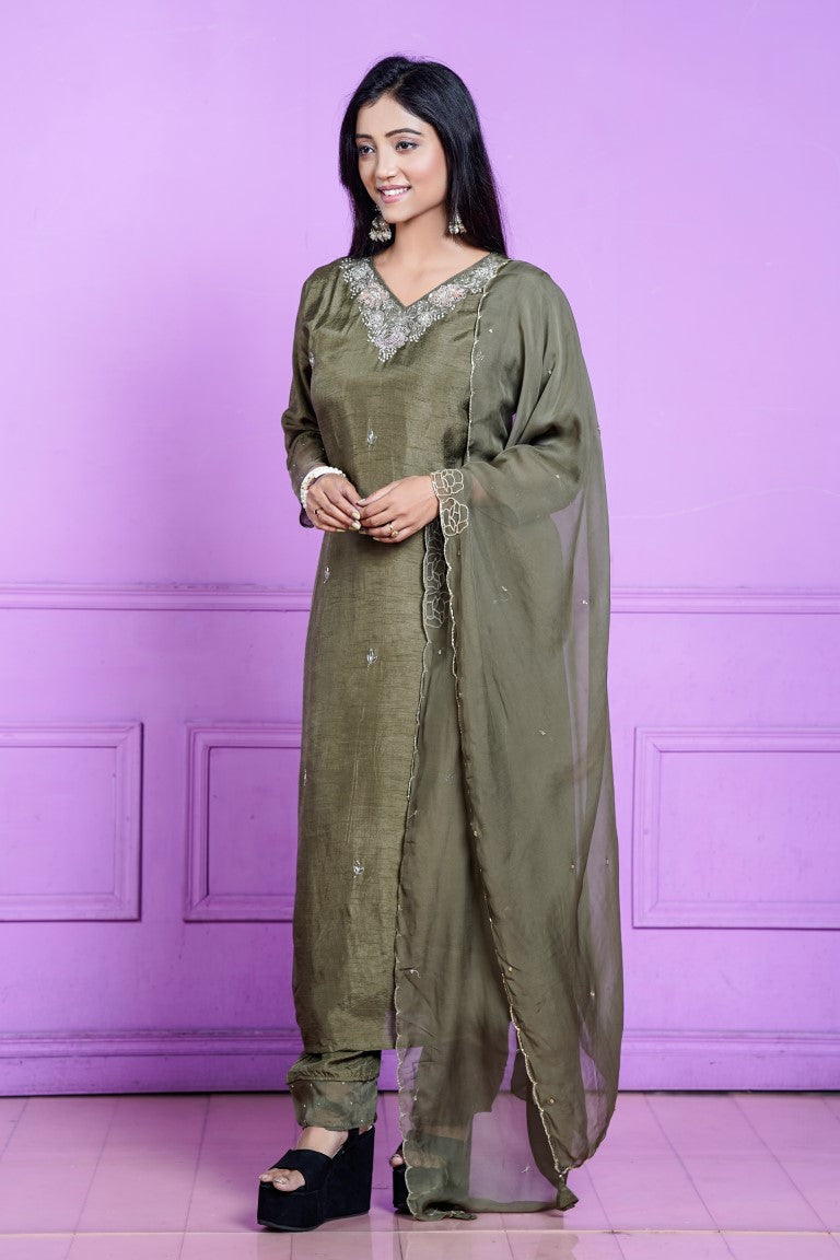 PF7538A Green Kurtis Ethnic Clothing Hand Embroidery Kurta Sets Silk