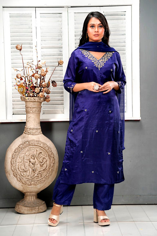 PF7964A Kurtis Ethnic Clothing Hand Embroidery Kurta Sets Silk