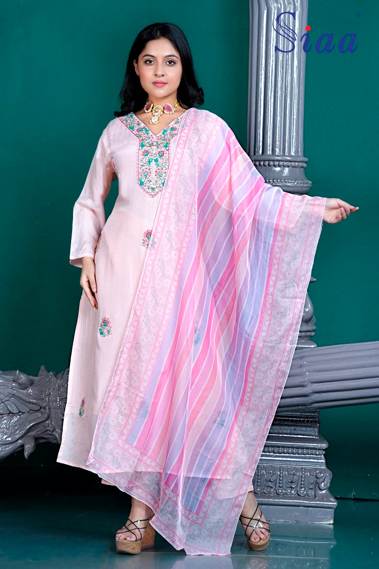 PF8118 Kurtis Ethnic Clothing Hand Embroidery Kurta Sets Silk